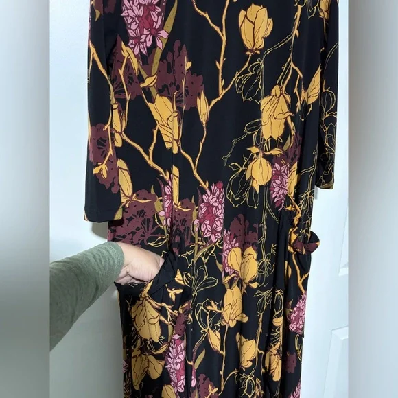 FOR BRIANA 💖 -Zadie B’s Floral Black and Gold Women's Bubble Dress - Picture 5 of 11